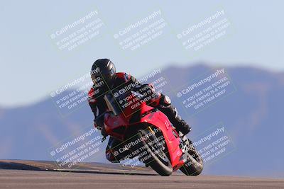 media/Nov-06-2023-Moto Forza (Mon) [[ce023d0744]]/3-Intermediate Group/Session 5 (Turn 9)/
